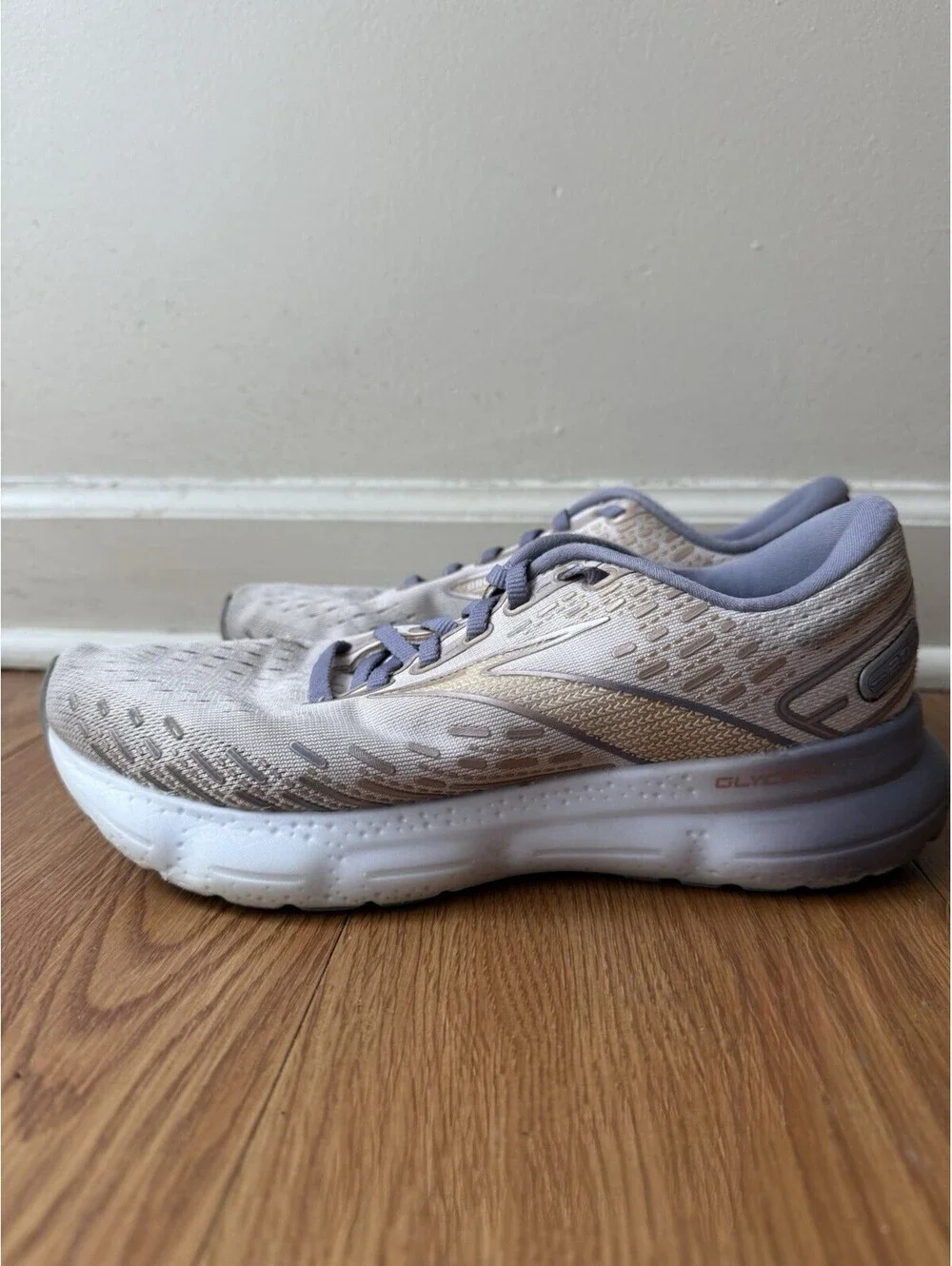 Brooks Glycerin 20 Athletic Running Shoes Womens Sz 7 M - White Purple
